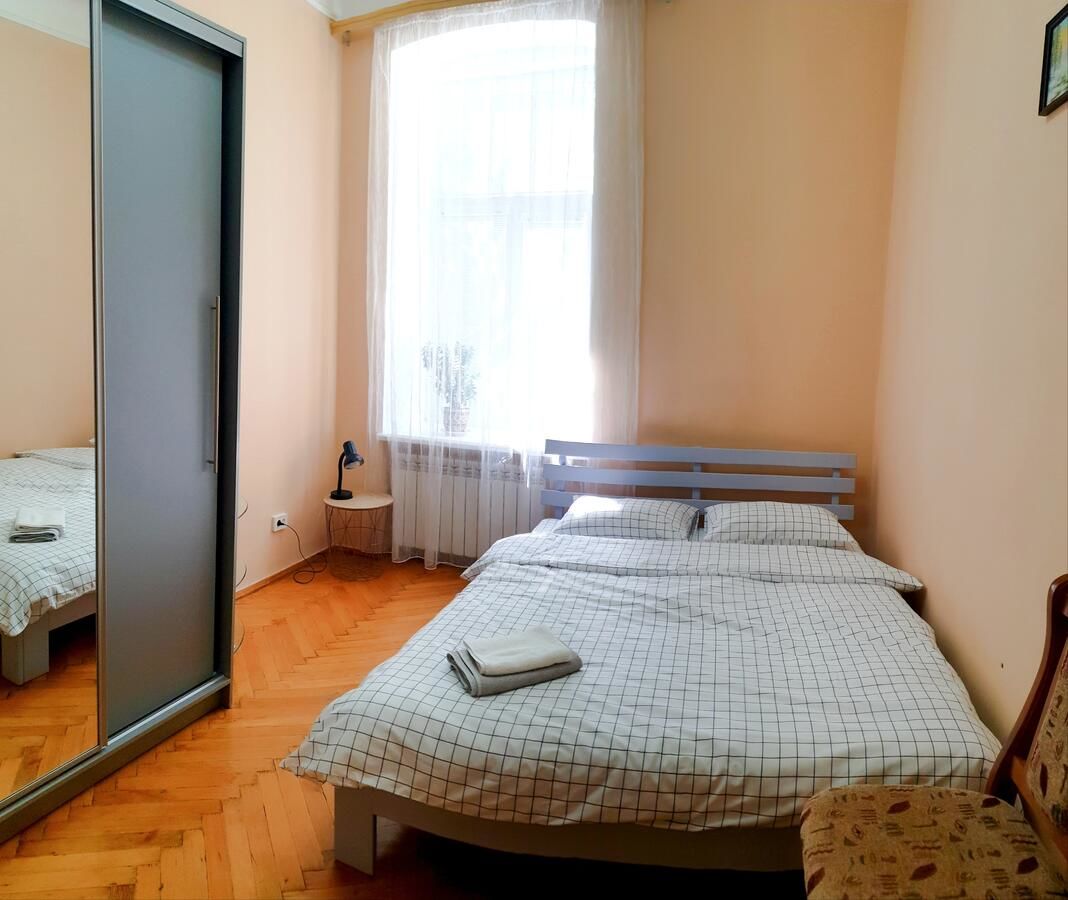 Апартаменты В центрі м.Чернівці 2 кімнатна затишна квартира. Черновцы-5